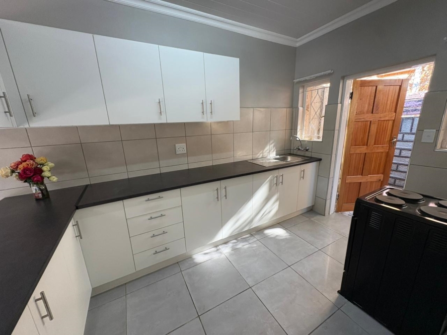 To Let 2 Bedroom Property for Rent in Rustenburg Central North West